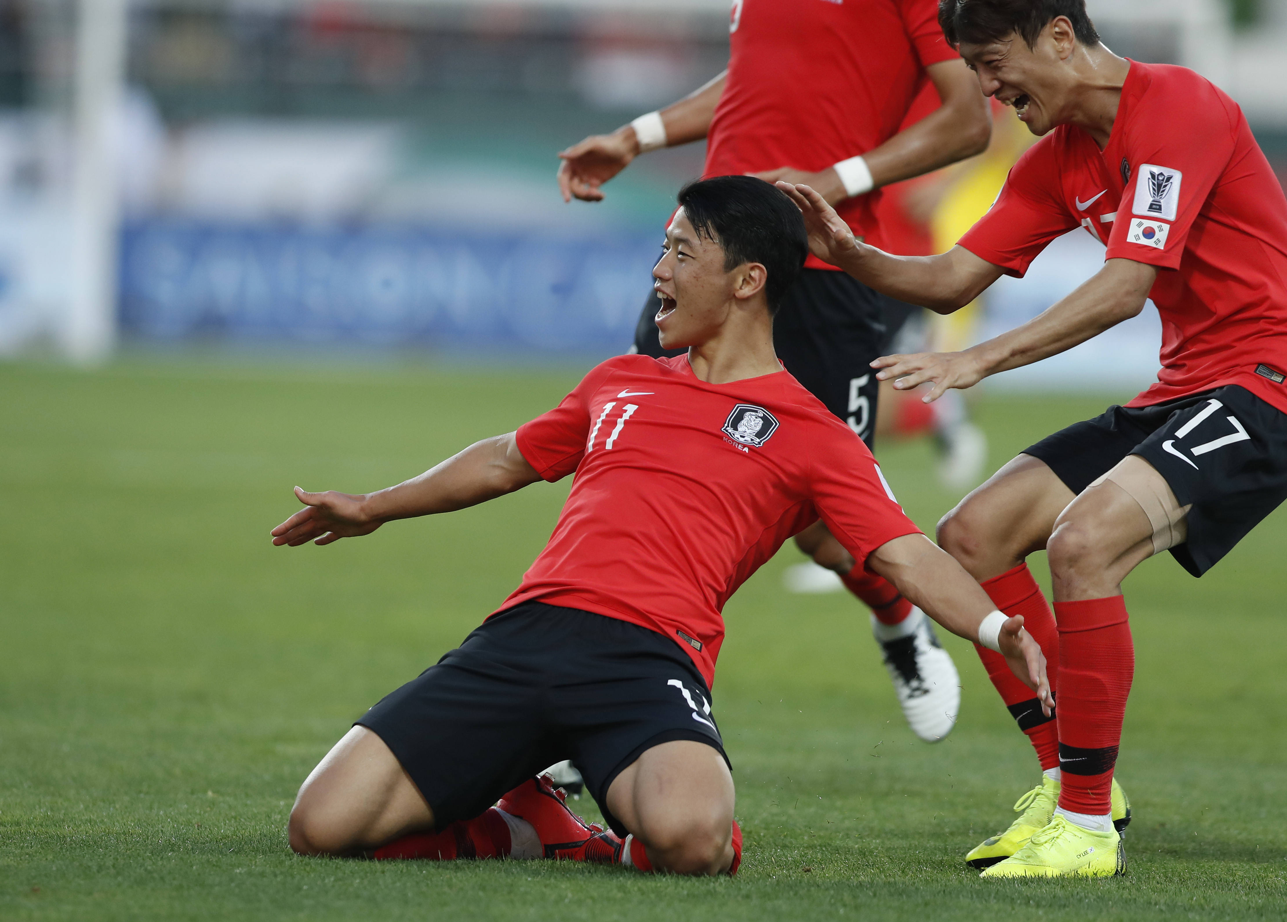 韩国球队击败对手，目前排名第二