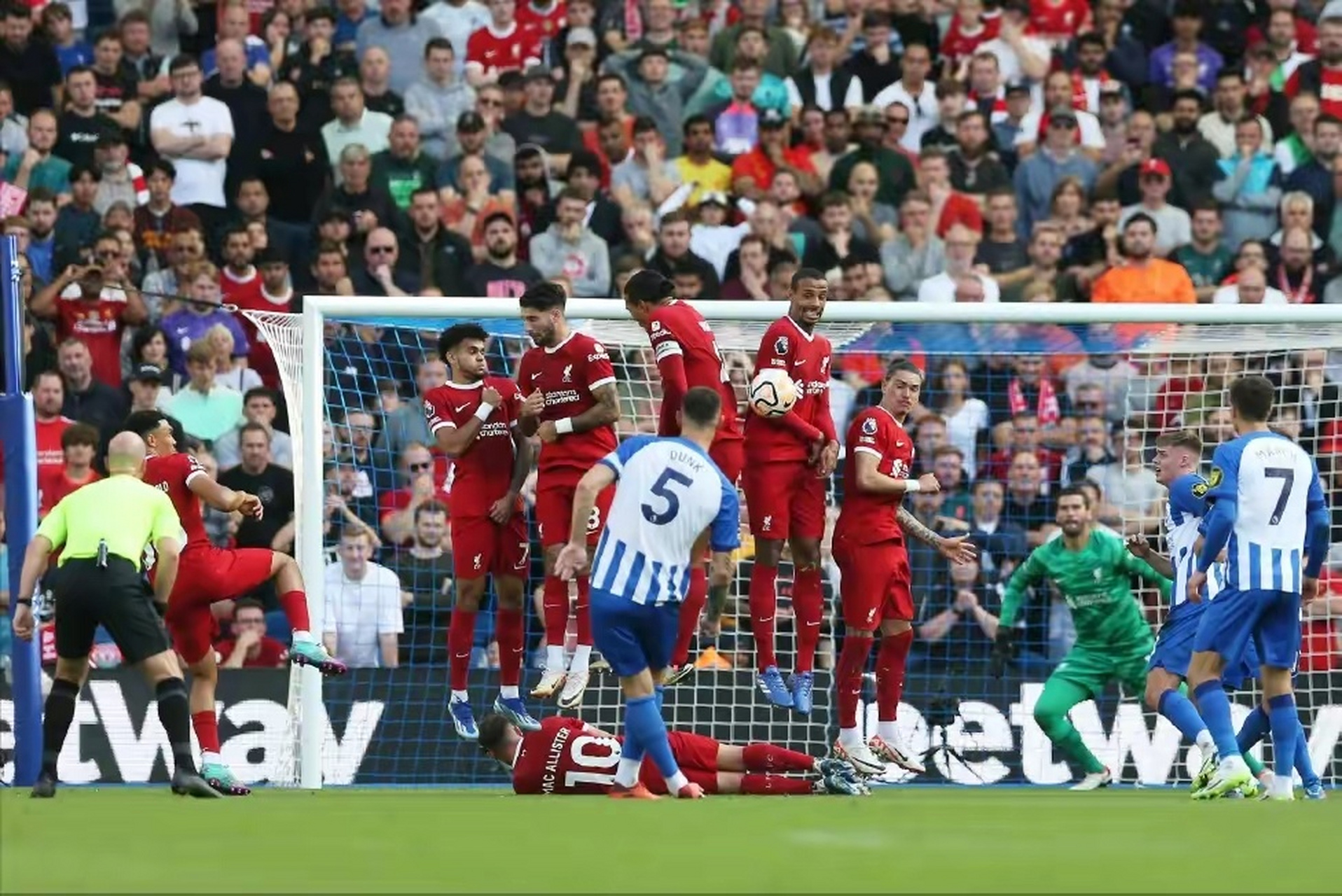 九游娱乐网页-包含利物浦主场击败布莱顿，胜负在握的词条