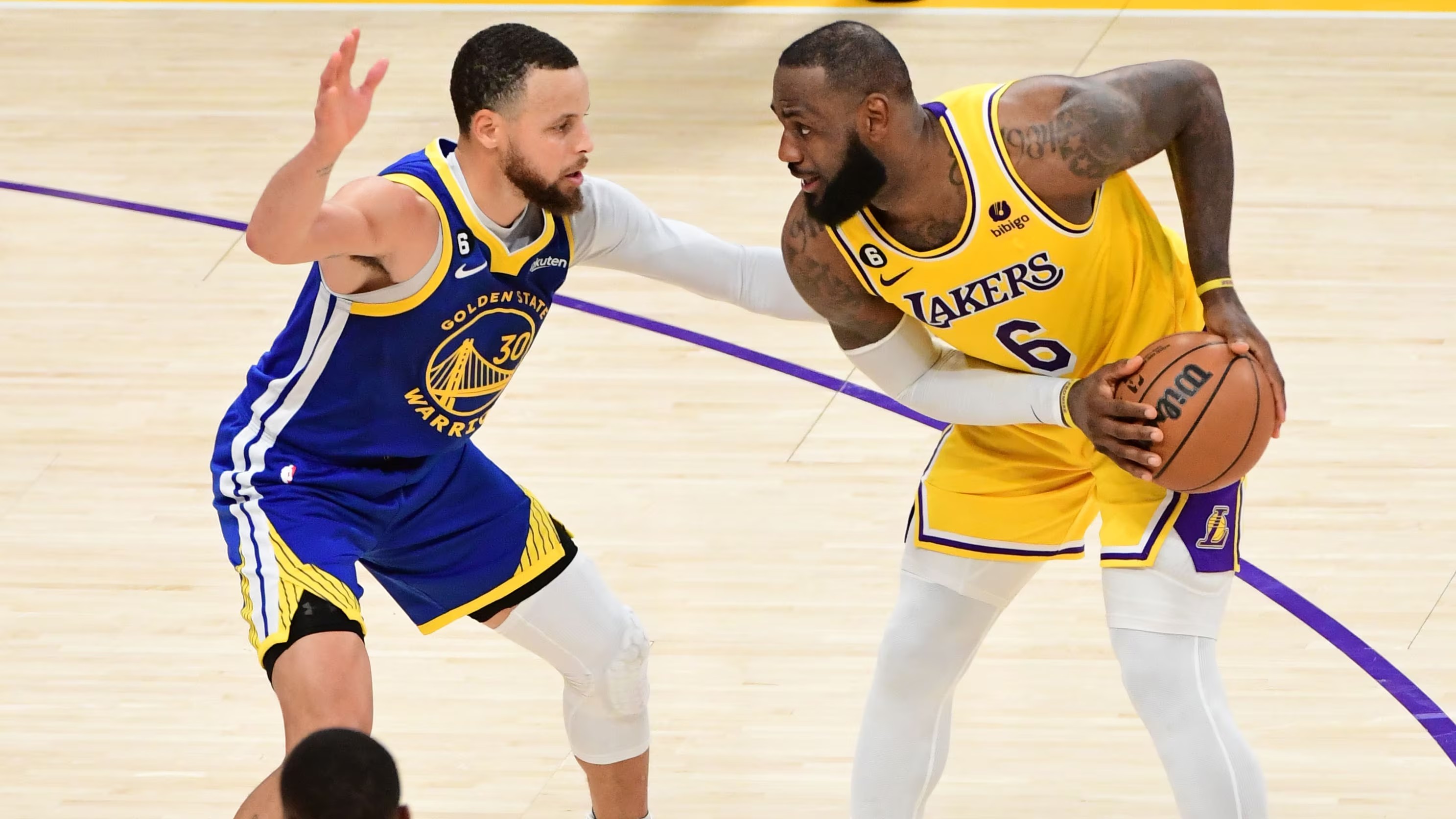 九游体育平台-湖人逆转活塞，喜获一场胜利