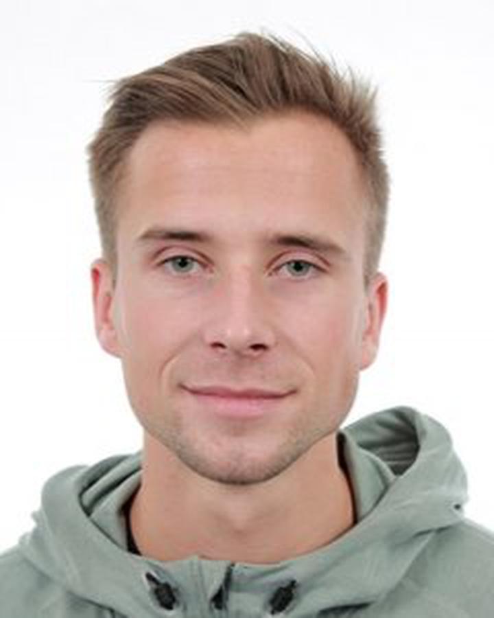 九游中国-爱沙尼亚田径运动员勇敢冲刺,报得成功