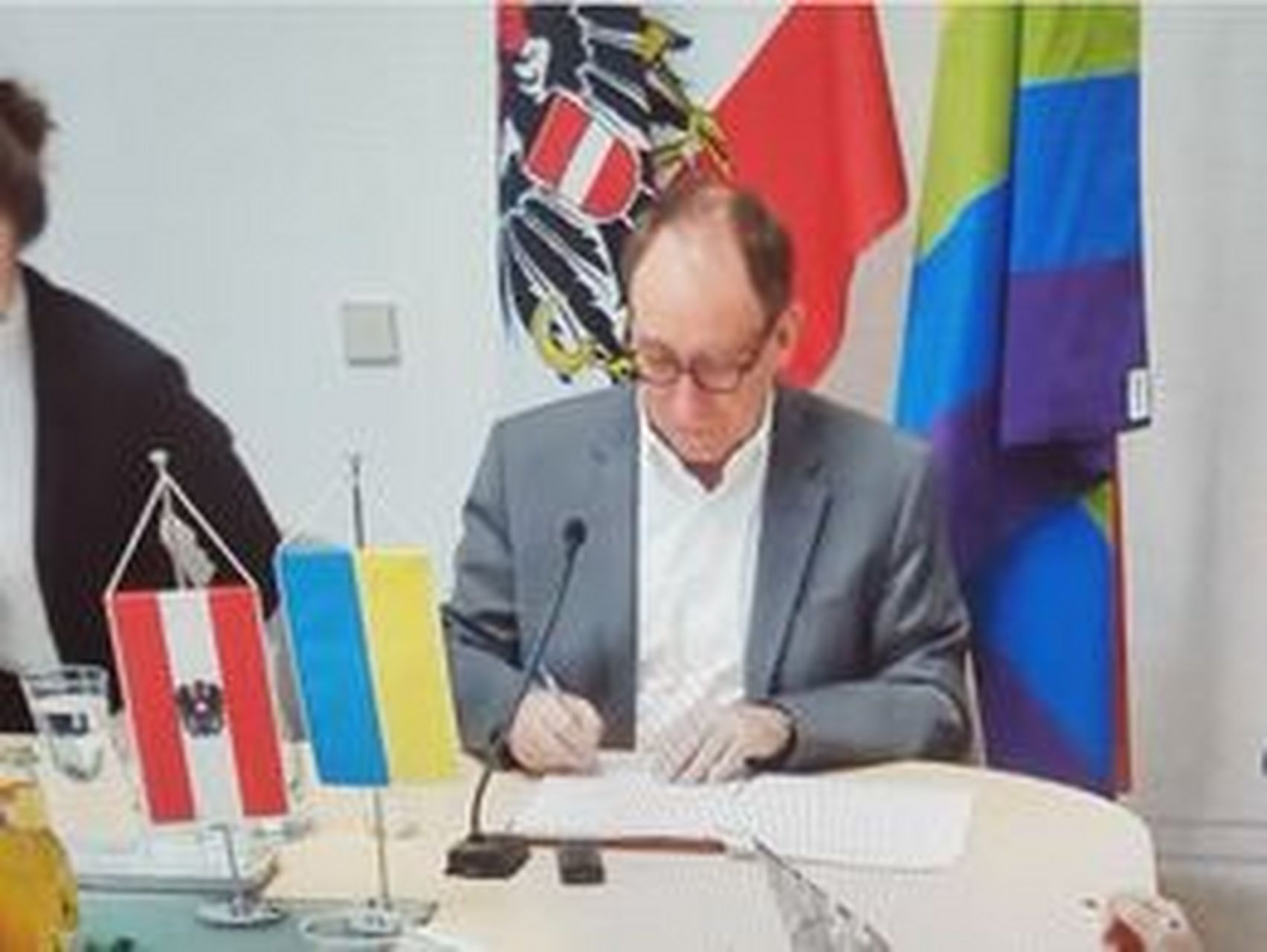 奥地利-战平乌克兰，晋级形势不明朗的简单介绍