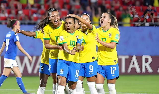 九游娱乐网站-西班牙队在女足友谊赛中大获全胜