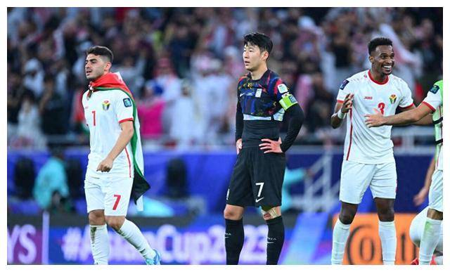 九游体育-包含亚洲杯赛：上海狂热逆转击败索尔特湾巨人的词条