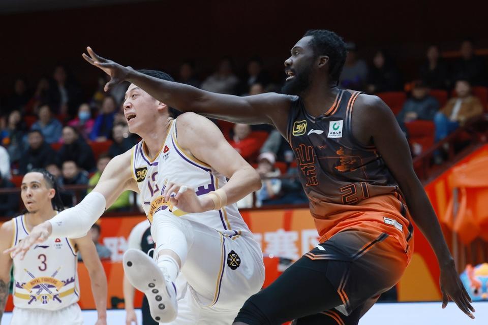 九游娱乐-布林迪西主场告捷，全队持续保持良好状态的简单介绍