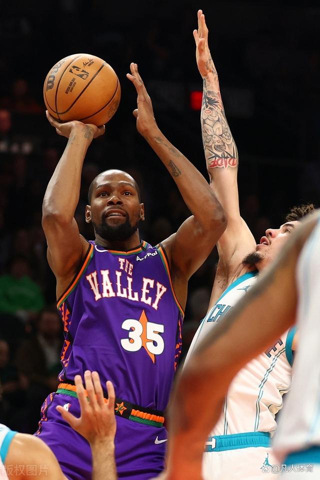 包含黄蜂队主场连胜，展现出色实力的词条