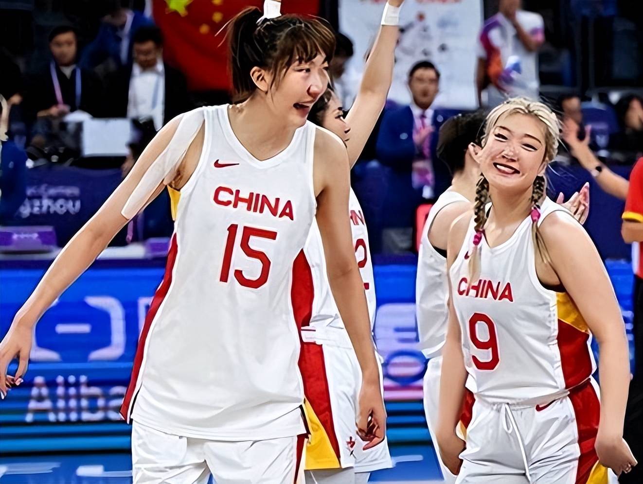 悉尼悍将晋级领跑，全力备战