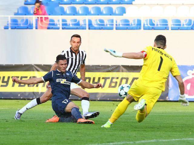 九游娱乐官方-欧洲顶级篮球赛事中出现激烈对抗，谁将笑到最后？