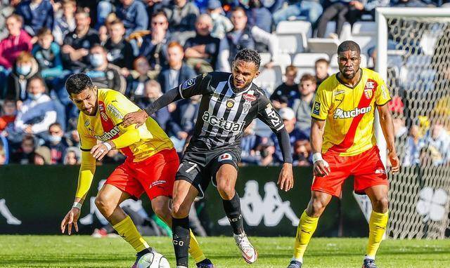 昂热主场告捷，表现强劲令人瞩目