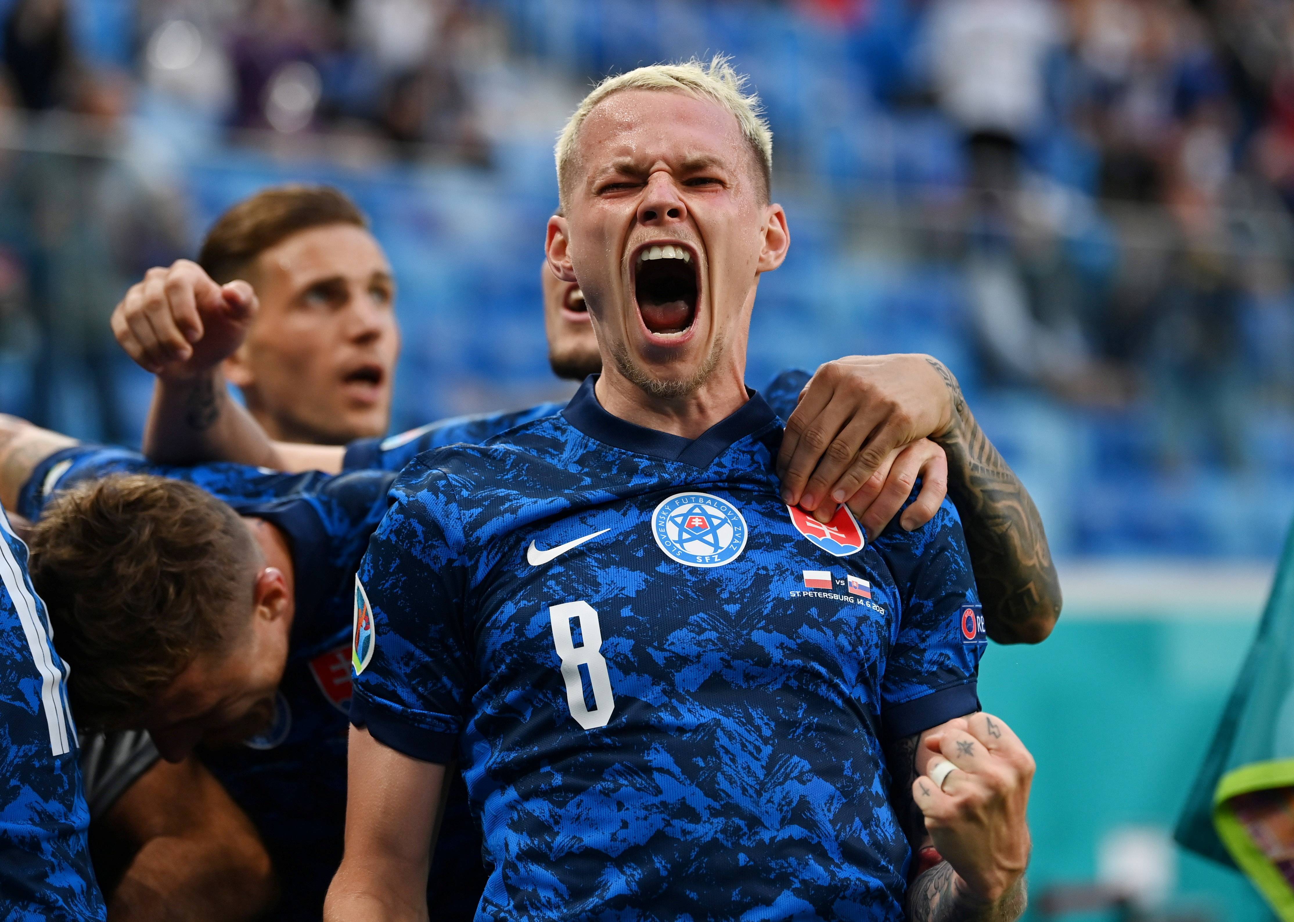 瑞典队主场战胜科索沃队，取得胜利