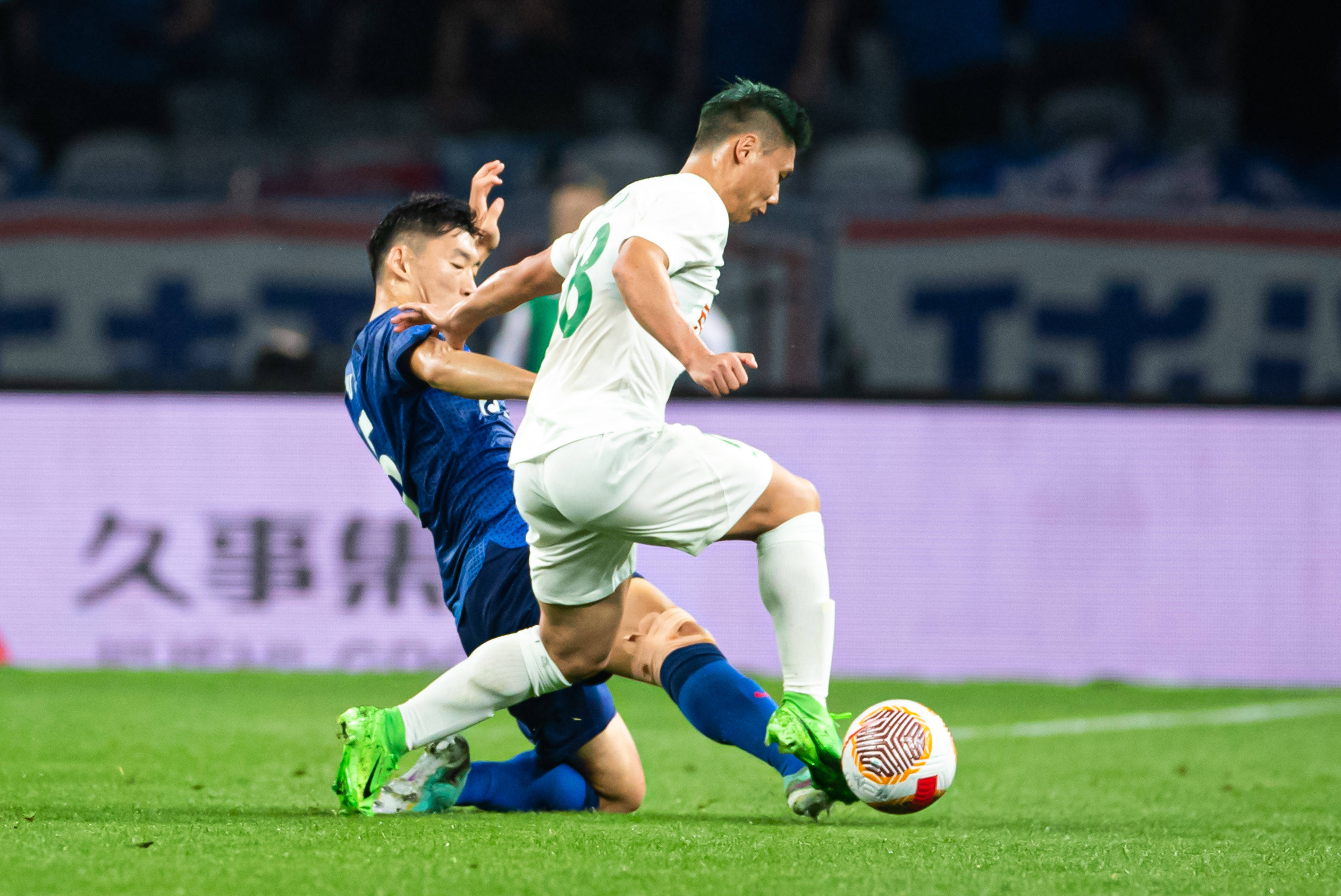 北京国安主场战平大连一方，积分持平