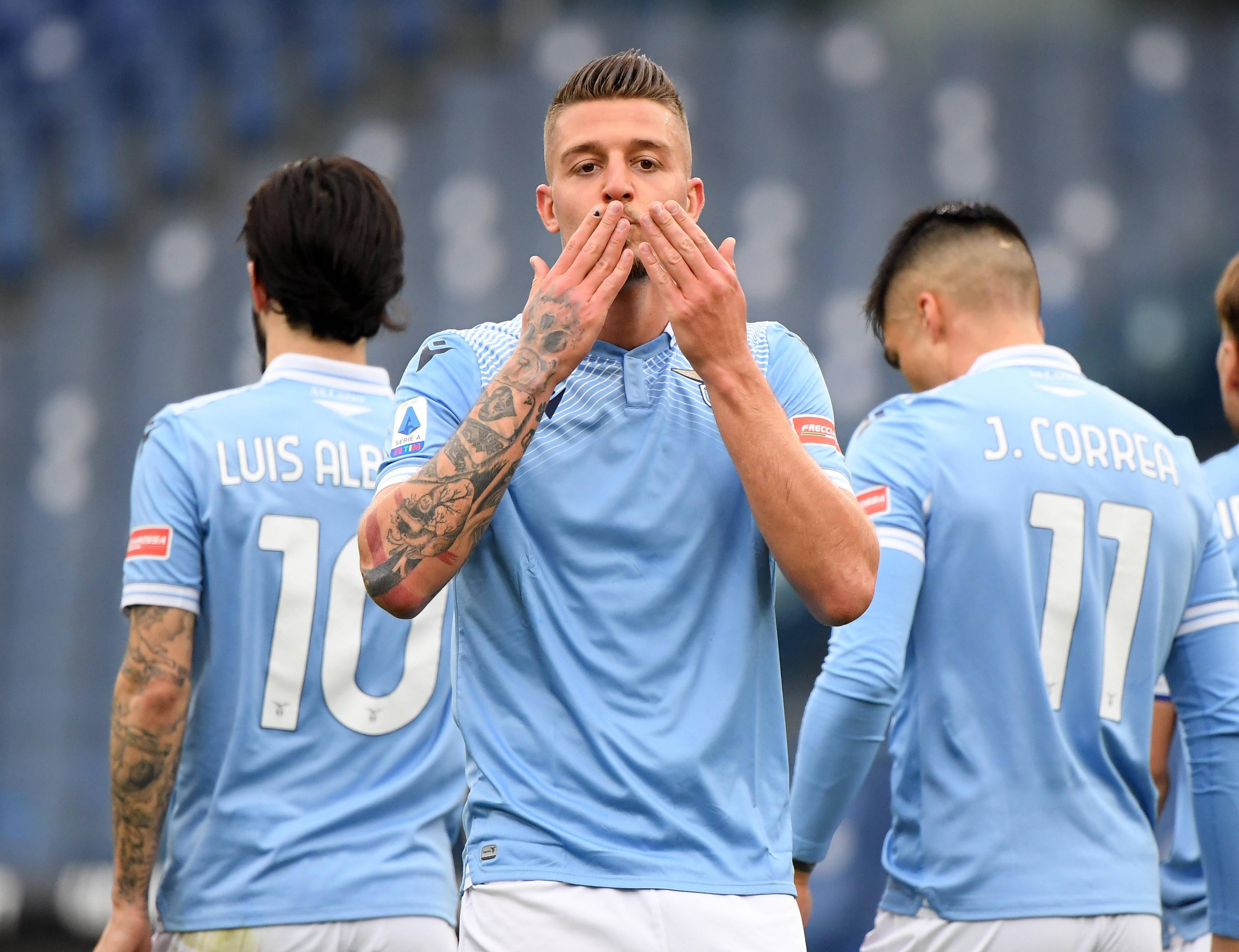 九游娱乐网页-悉尼球队在踢出精彩比赛的同时获得胜利