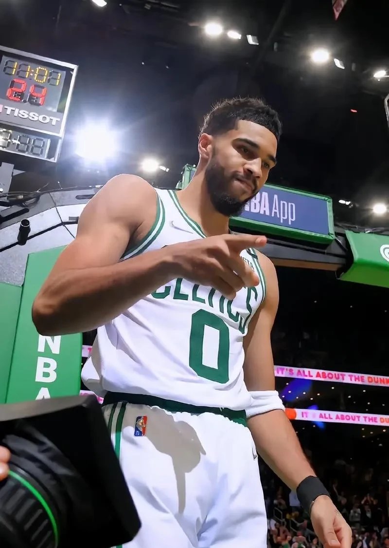 凯尔特人队主帅强调攻守平衡至关重要