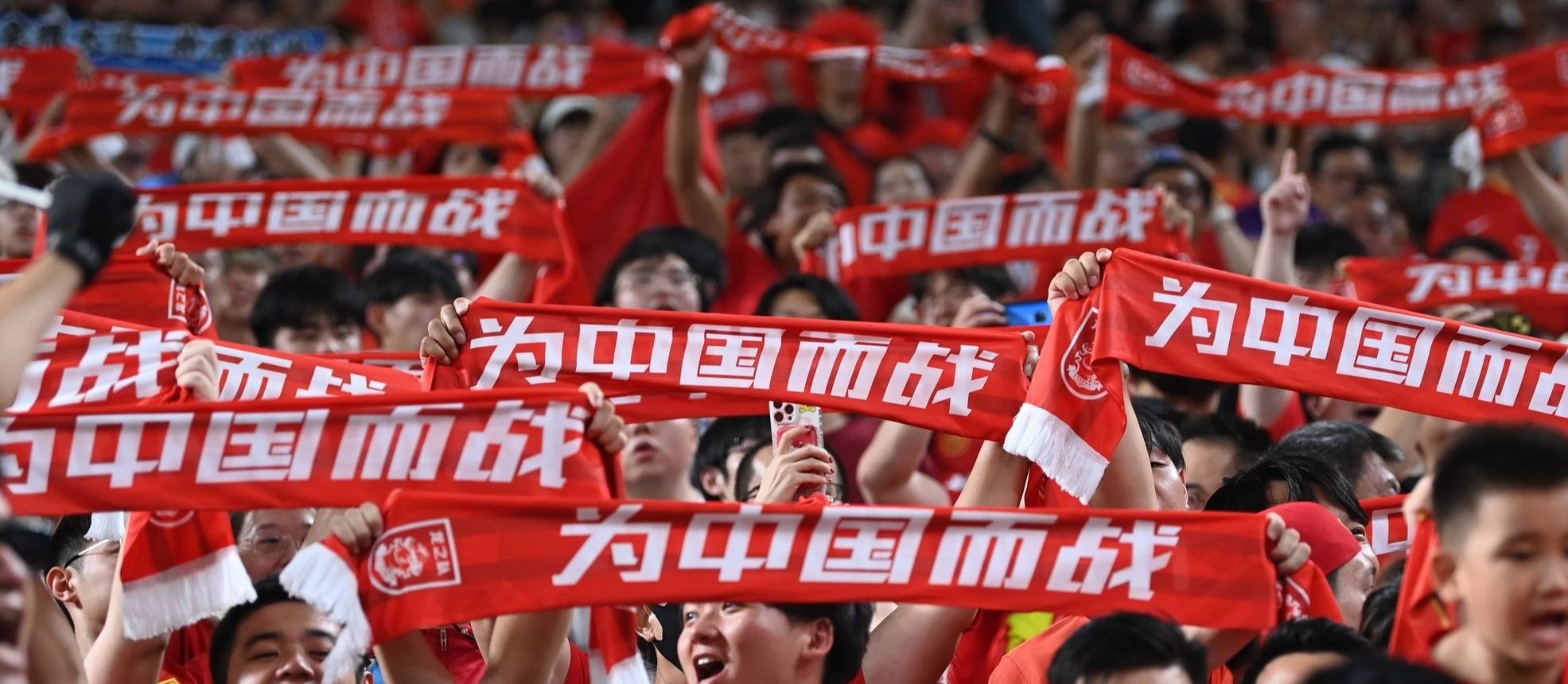 九游app下载-紧张对决，球队击败对手获得胜利