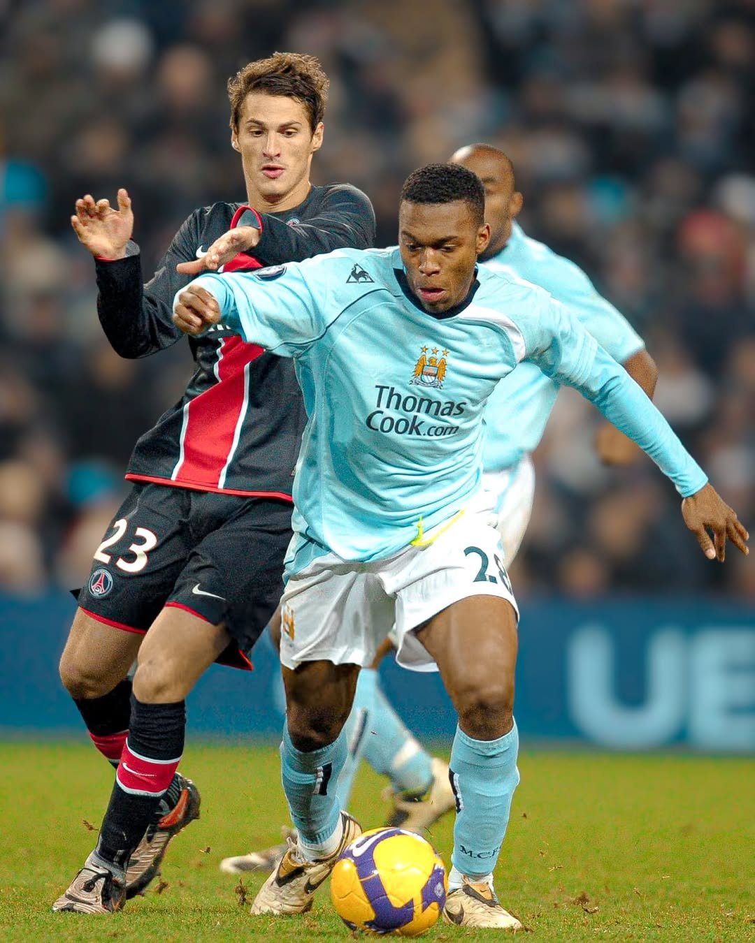 包含巴黎圣日耳曼豪取晋级，欧冠冠军相望的词条