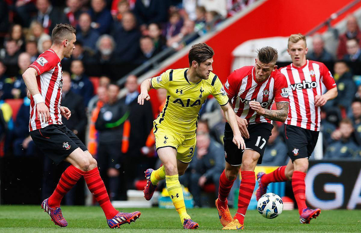 伯明翰在顶级比赛中连胜，获得重要胜利！