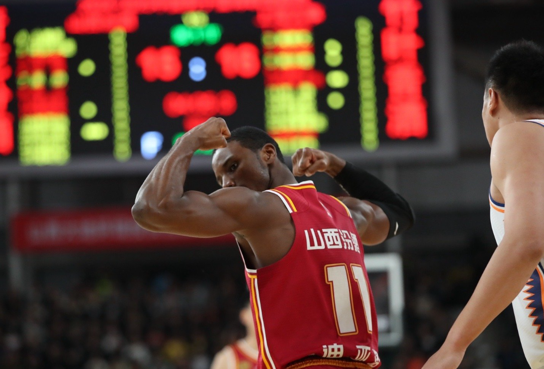 紧急通知：外援因伤退出国外联赛最后一场比赛