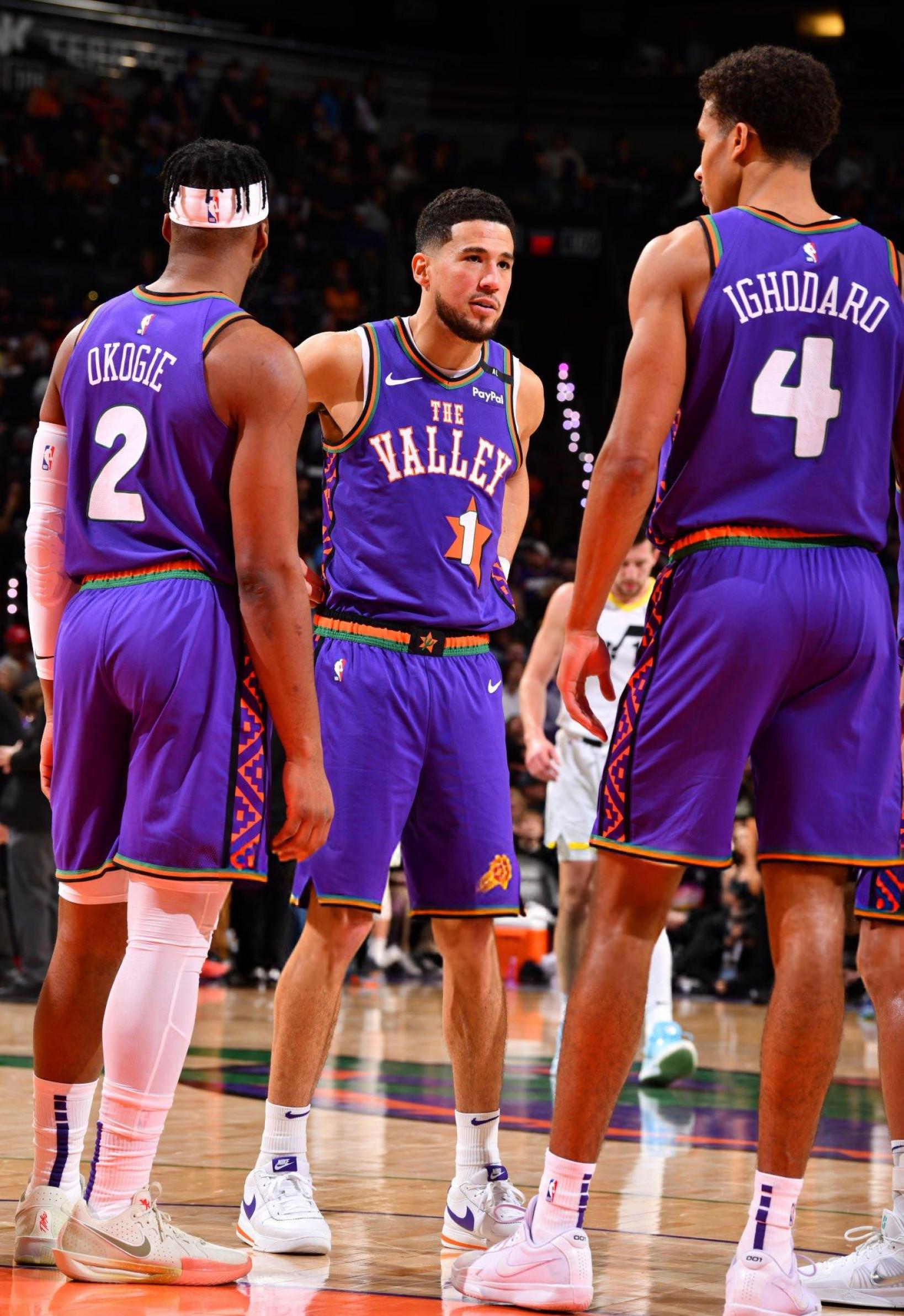 爵士主场大胜马刺，高质量团队合作让对手绝望