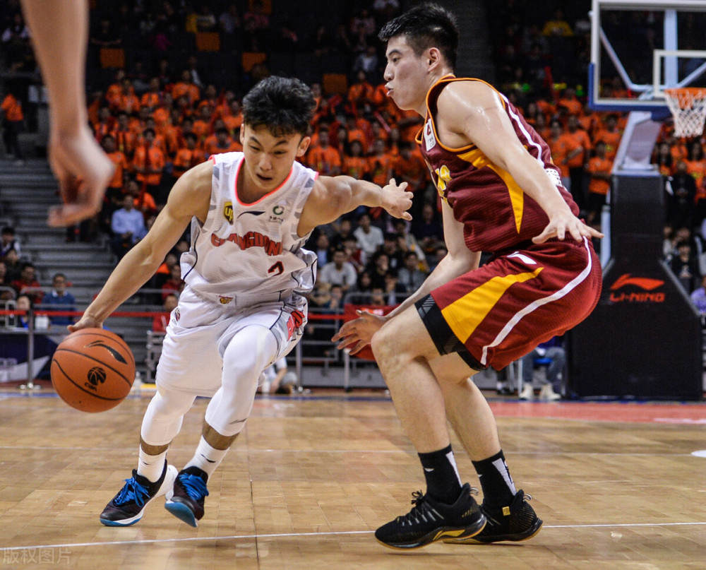 包含欧国联擂台对手现身,球队备受挑战的词条 包含欧国联擂台对手现身,球队备受挑战的词条