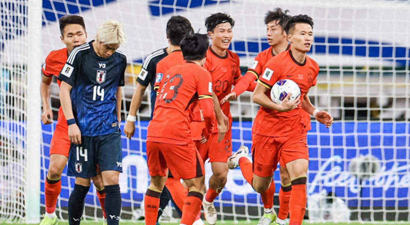 激烈角逐，精彩对决点燃球迷狂热