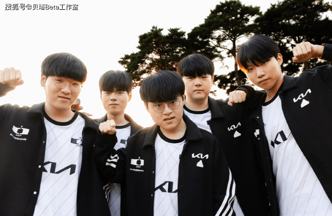 九游体育直播-包含V5翻盘T1，Deft开启传奇时刻顶尖较量入围赛，技惊四座的词条