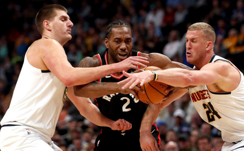 九游中国-罗马球员展现爆发力,横扫对手取得大胜