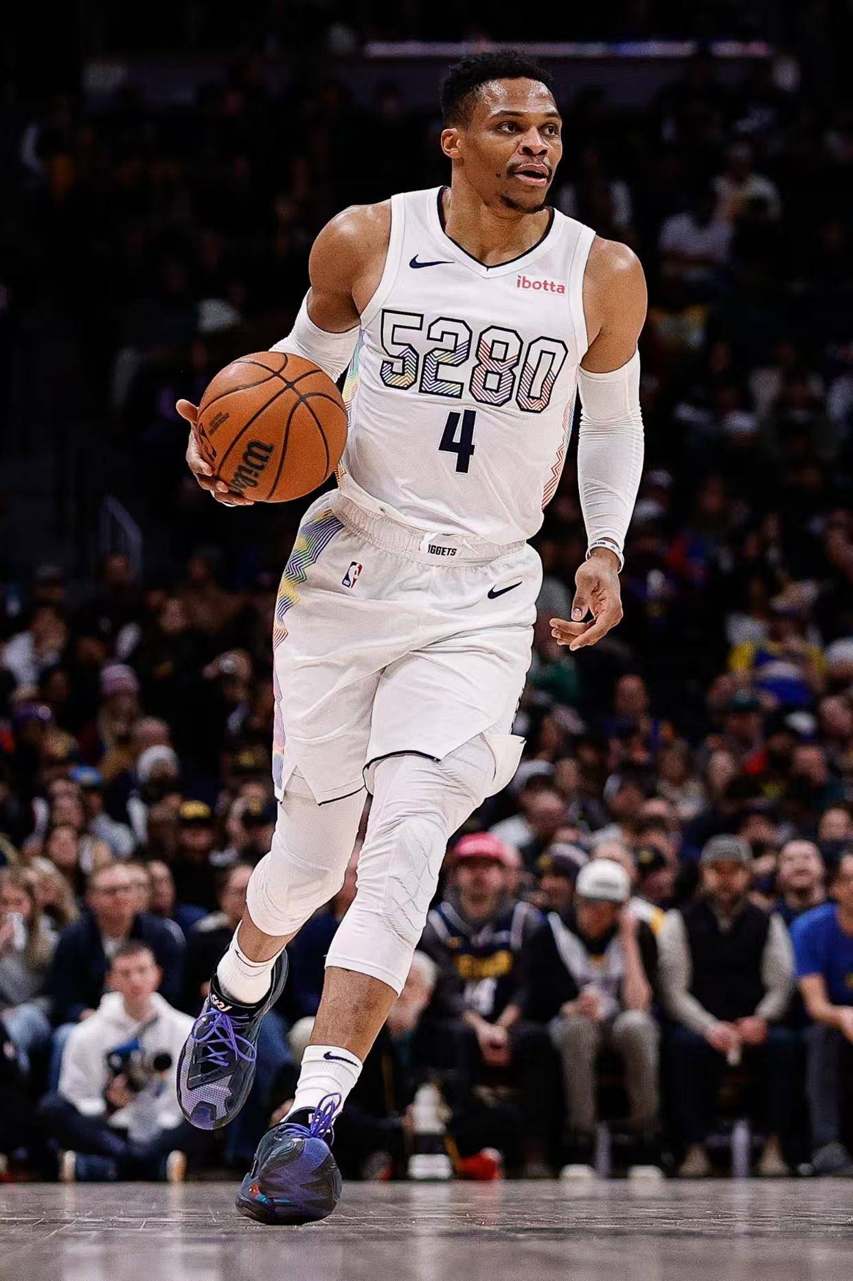 掘金全队表现出色，顺利战胜对手