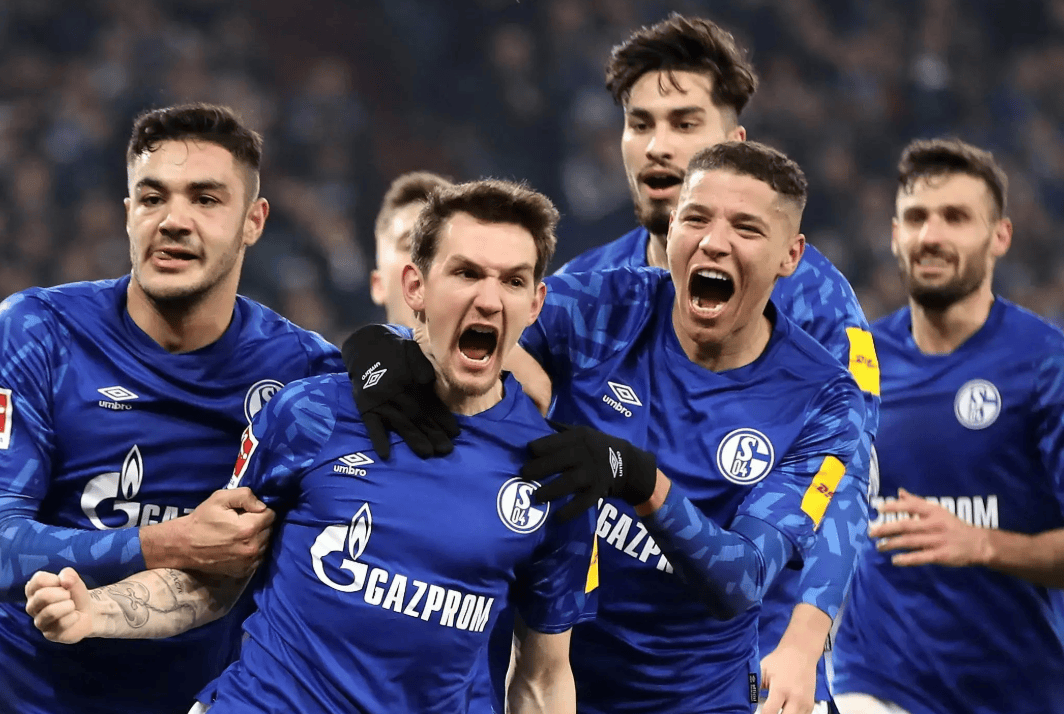 9you娱乐-尤文图斯再度击败对手，欧冠晋级前景大好