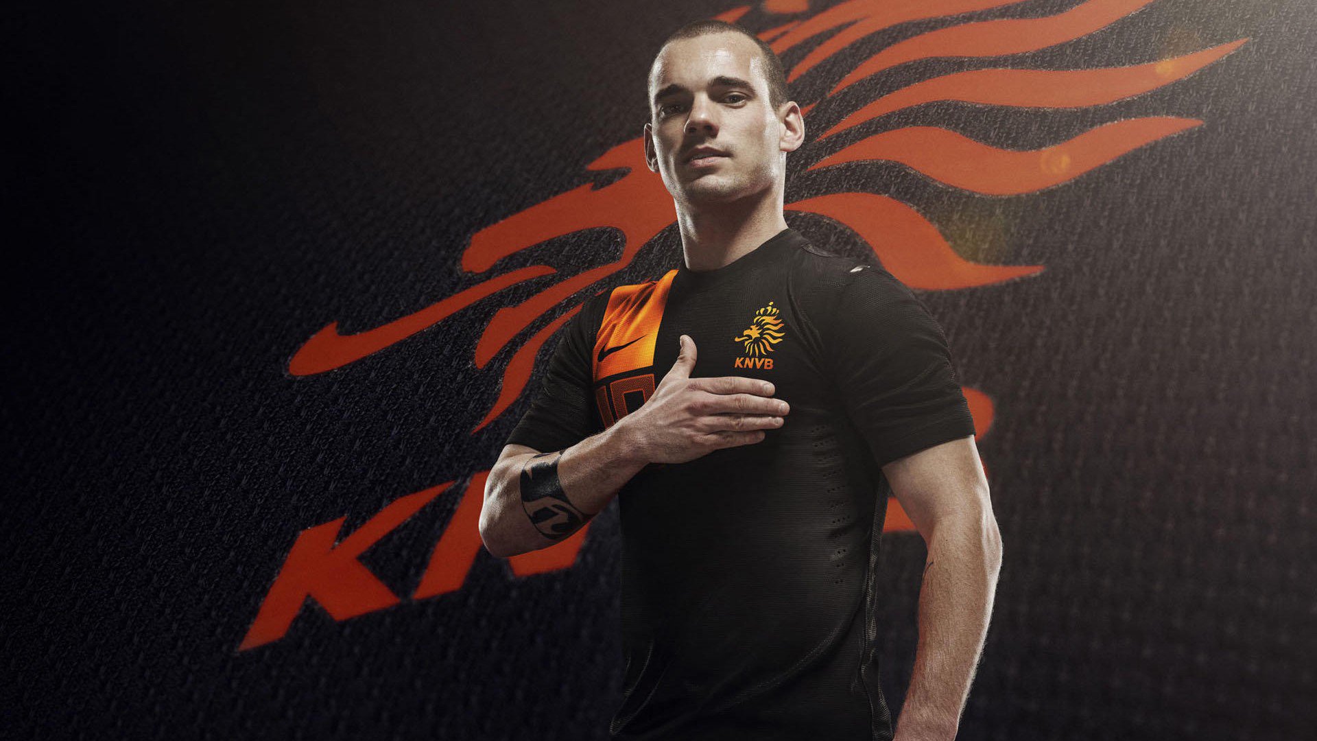 红土绝杀室内，辛纳如何用一杆球拍扛起整个意大利